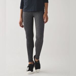 Lululemon Wunder Under Pant III
Heathered Herringbone Heathered Black Size 6